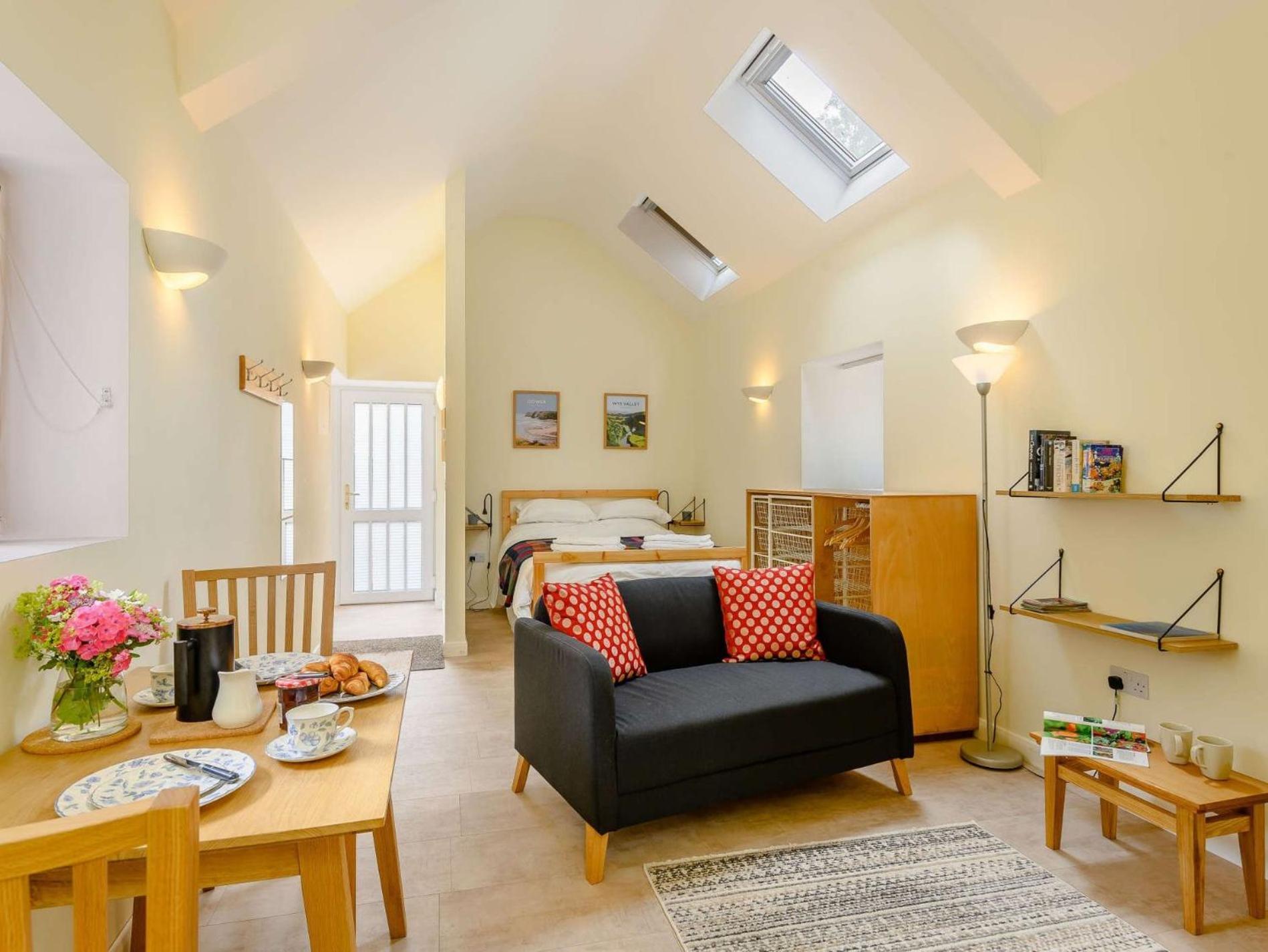 1 Bed In Clyro 86975 Villa Exterior photo